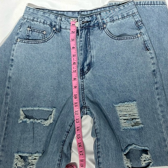 Mwardrobe NWOT High Wasted Baggy Ripped Boyfriend Jeans Small - Picture 9 of 11